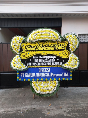 Papan Bunga Duka di Surutanga