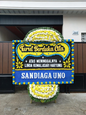 Papan Bunga Duka di Surutanga